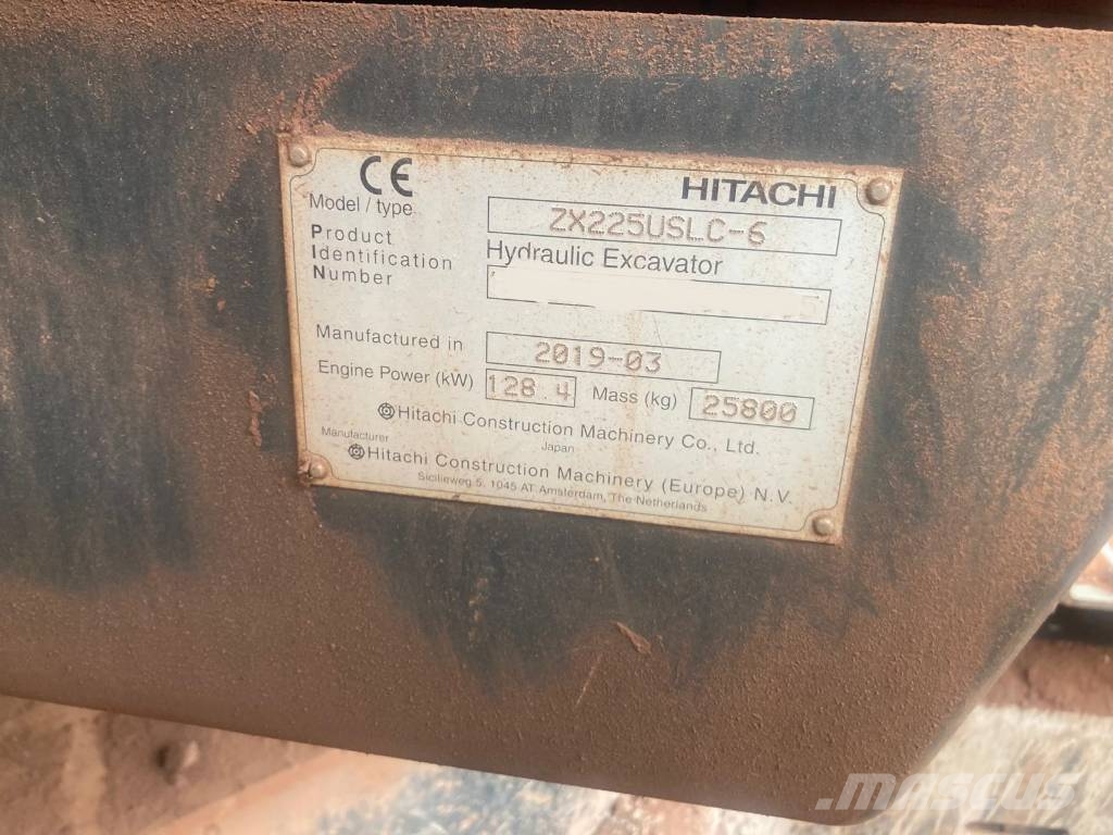 Hitachi ZX 225 US LC-6 Telakaivukoneet
