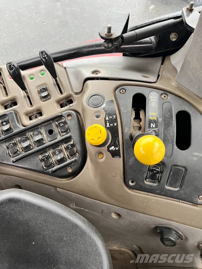 Case IH MXU 135 Traktoren