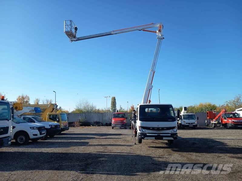 Mitsubishi Fuso Canter Multitel MXE200 - 19,9m, 200kg Teherautóra szerelt emelők és állványok