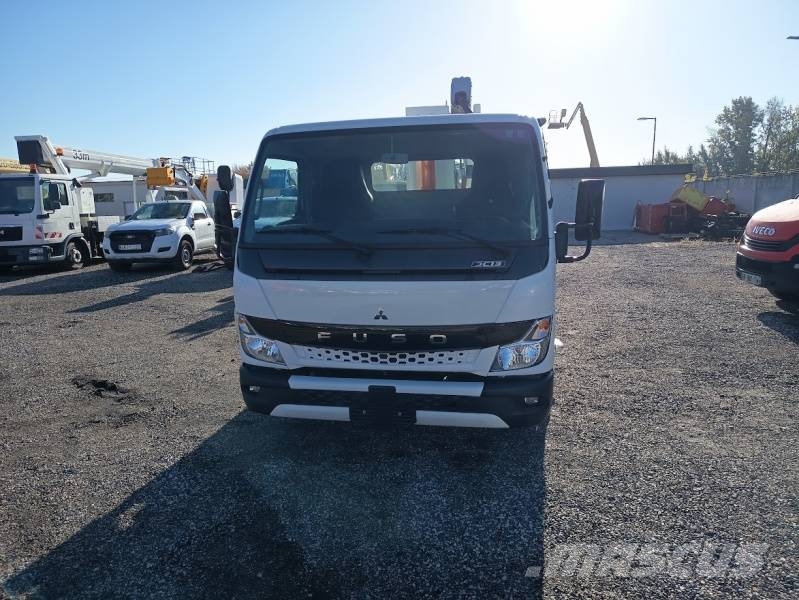 Mitsubishi Fuso Canter Multitel MXE200 - 19,9m, 200kg Teherautóra szerelt emelők és állványok