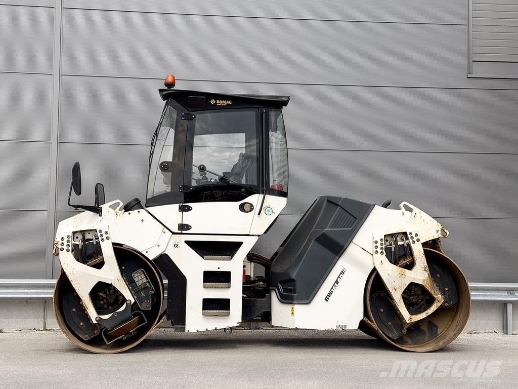 Bomag BW 161 AD-5 مداحل ثنائية الاسطوانة
