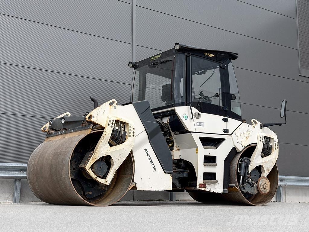 Bomag BW 161 AD-5 مداحل ثنائية الاسطوانة