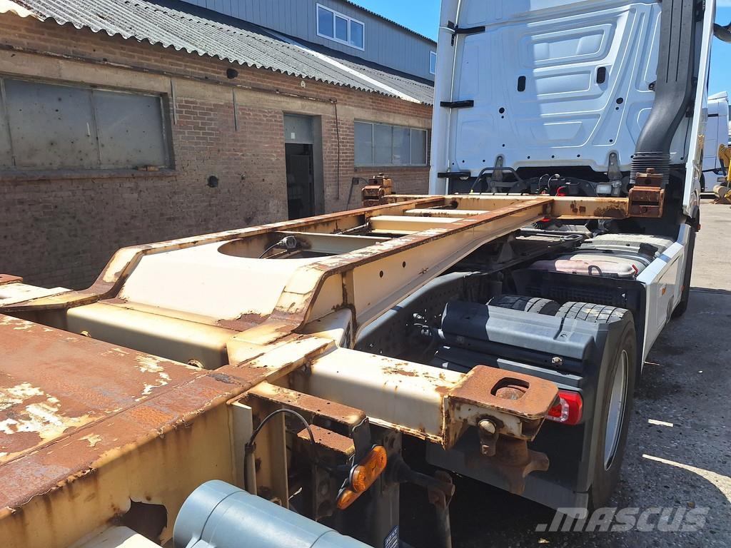 Fruehauf T38N Semirremolques portacubetas