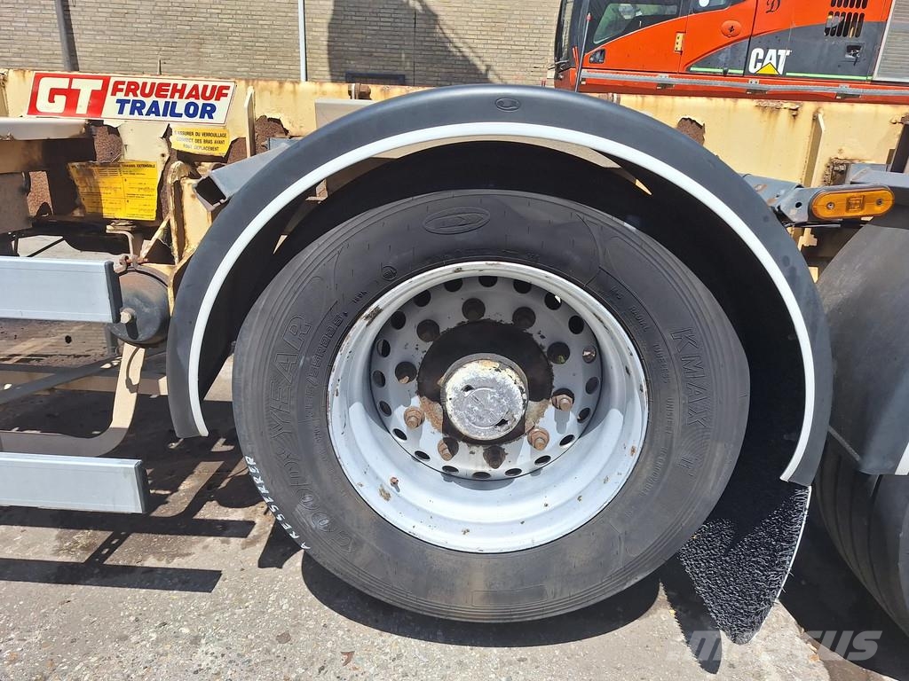Fruehauf T38N Semirremolques portacubetas