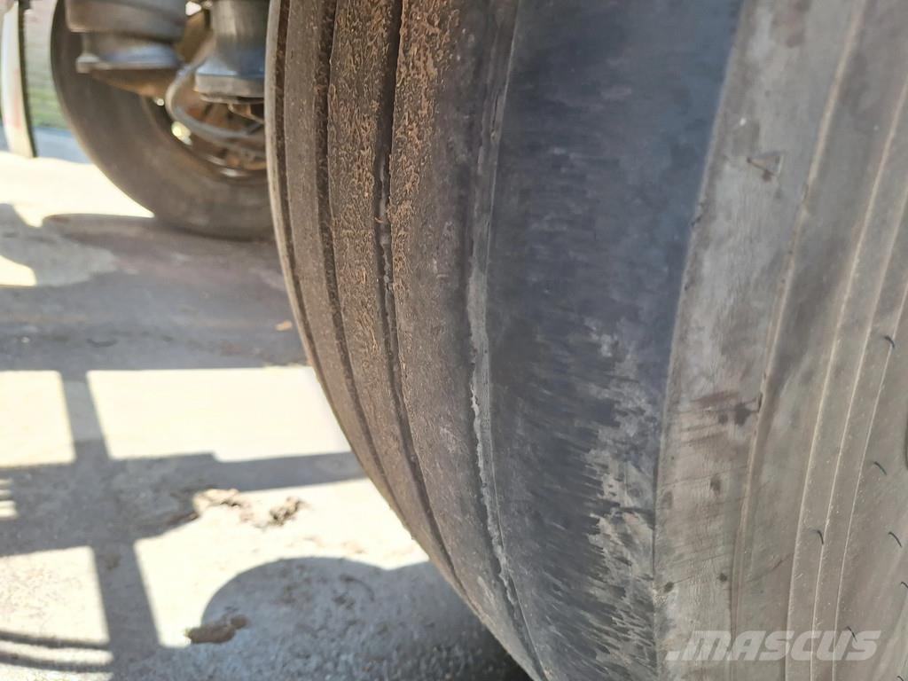 Fruehauf T38N Semirremolques portacubetas