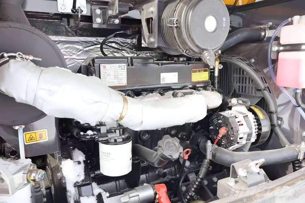 XCMG XE60G Верижен екскаватор