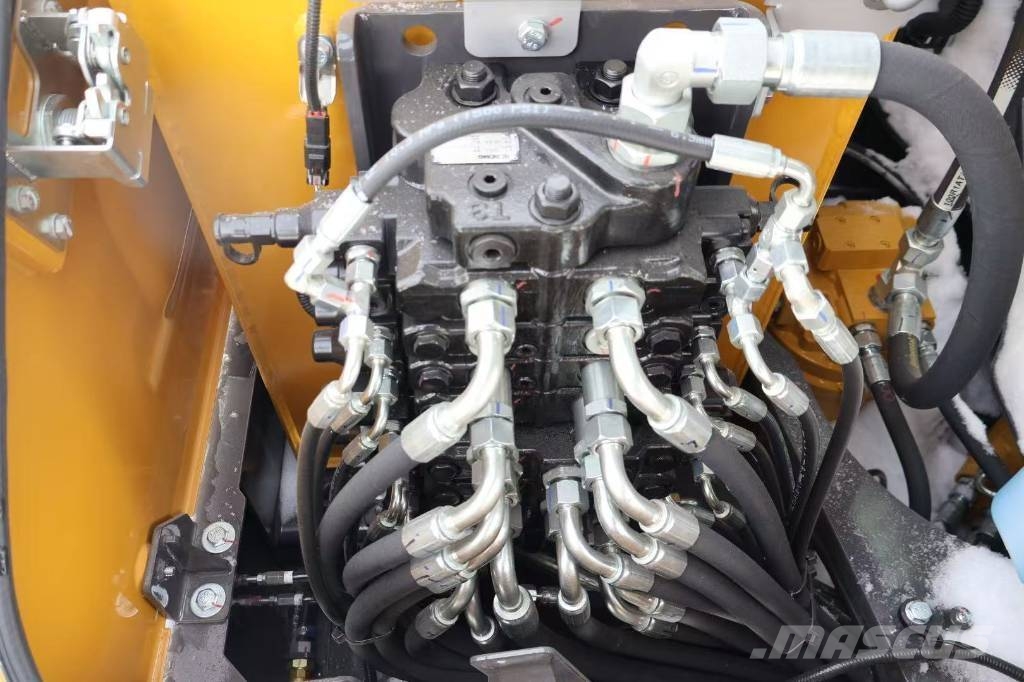 XCMG XE60G Верижен екскаватор