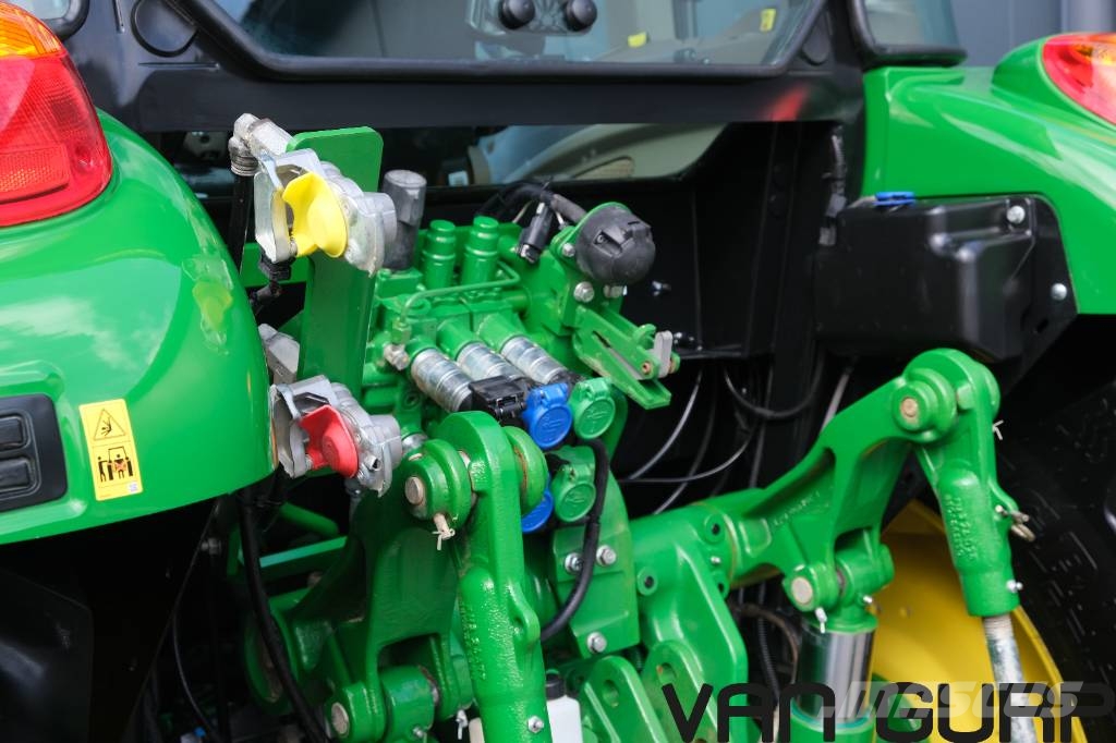 John Deere 5095 M | 2024 | 267h | (v.g.l. 6M95 ) Traktorji