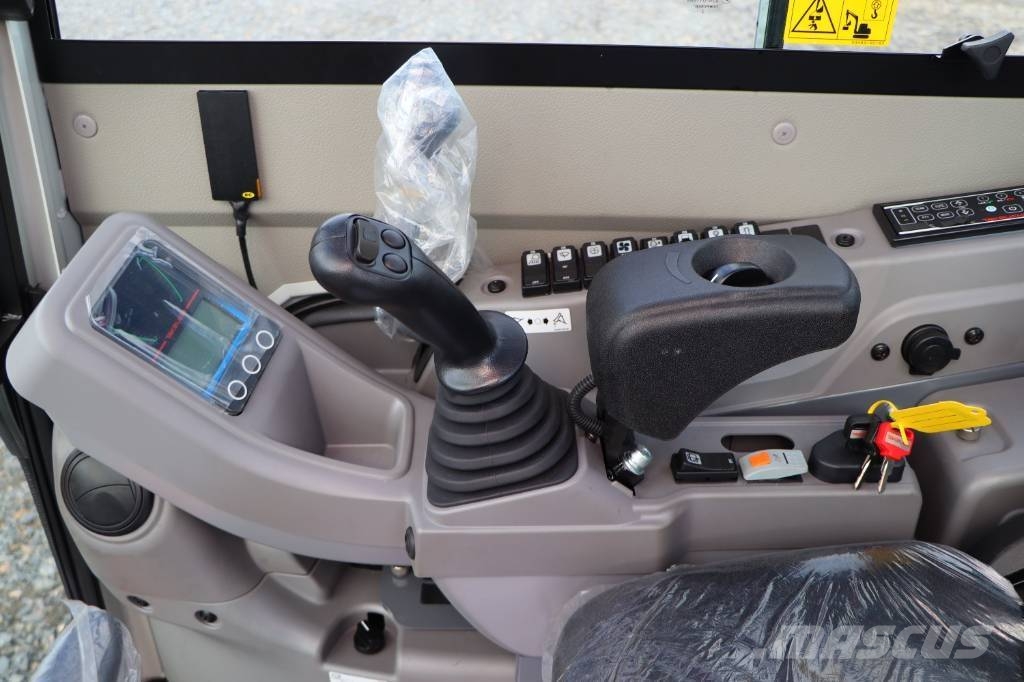 Takeuchi TB325R Mini excavatoare < 7t
