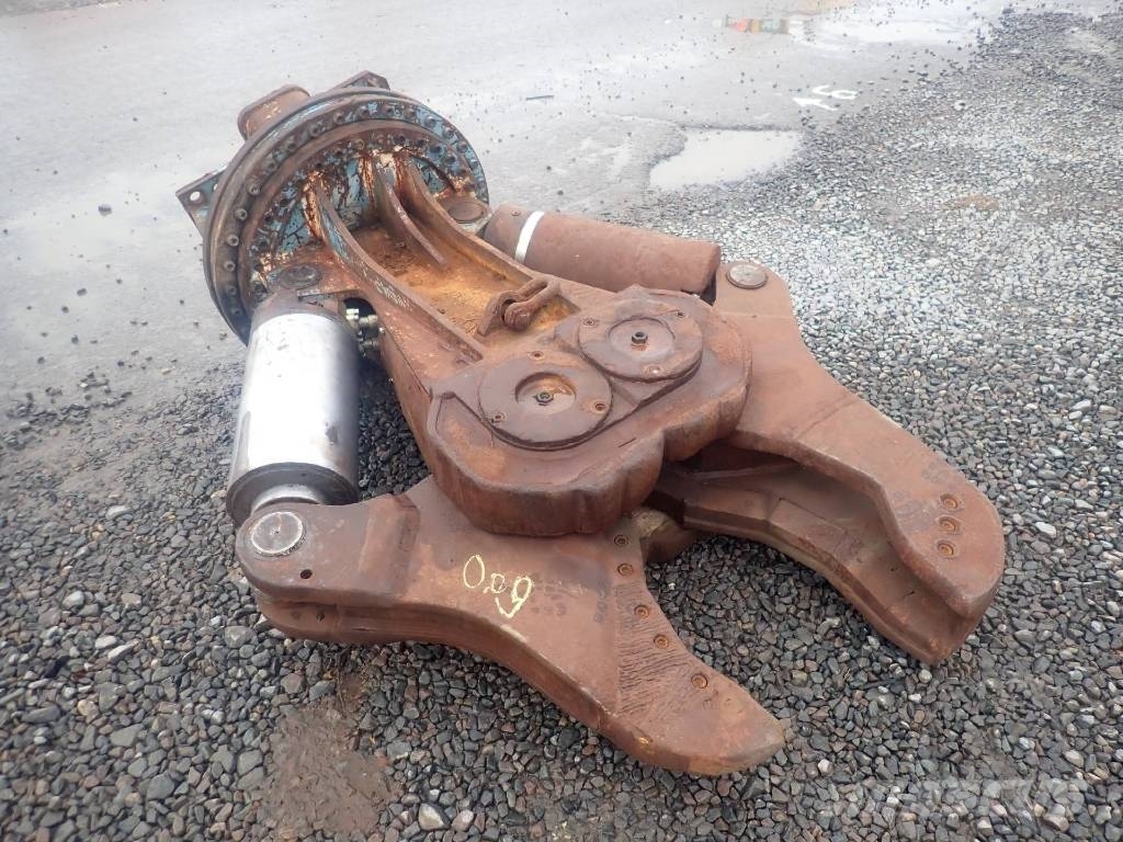 Geith Pulverizer Attachment Other components