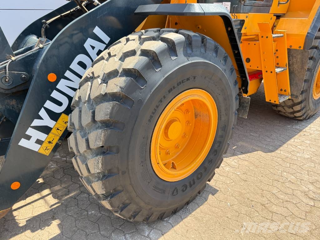 Hyundai HL940A - Weight System / Automatic Greasing Naudoti ratiniai krautuvai