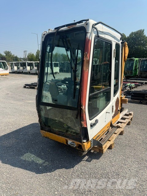 Liebherr A 924 B USED CAB + LIFT Cabine en interieur
