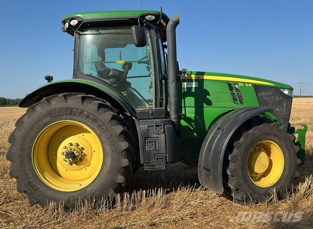 John Deere 7230 R الجرارات