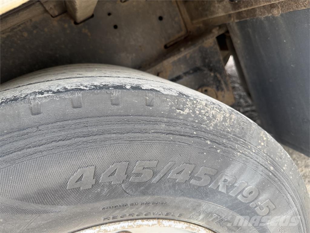 Kögel SN 24 VIN 338 Semirremolques de caja de lona