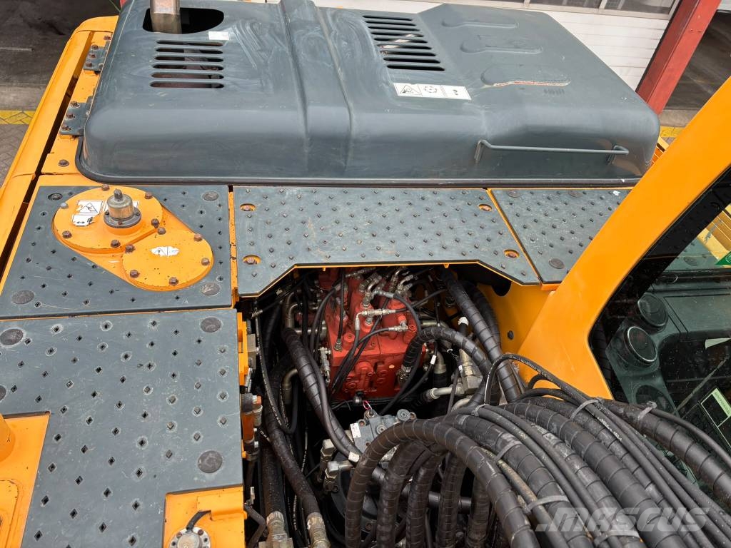 Hyundai Robex 210 W-9 Wheeled excavators