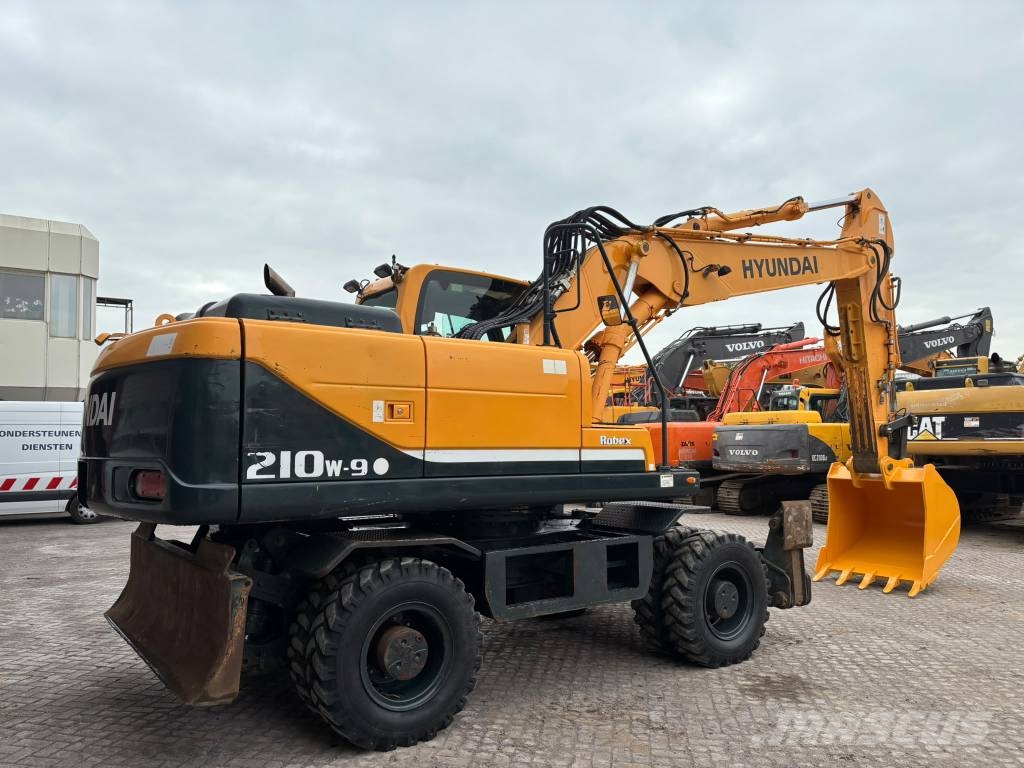 Hyundai Robex 210 W-9 Wheeled excavators