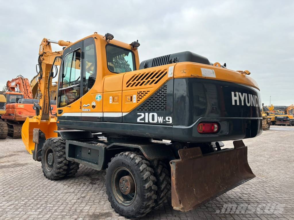 Hyundai Robex 210 W-9 Wheeled excavators