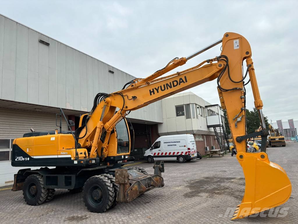 Hyundai Robex 210 W-9 Wheeled excavators