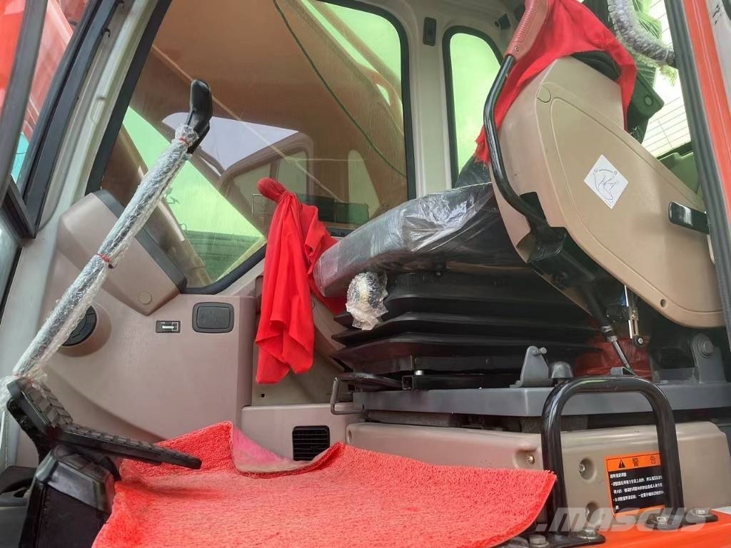 Doosan DH 420 LC-7 Pásové rýpadlá