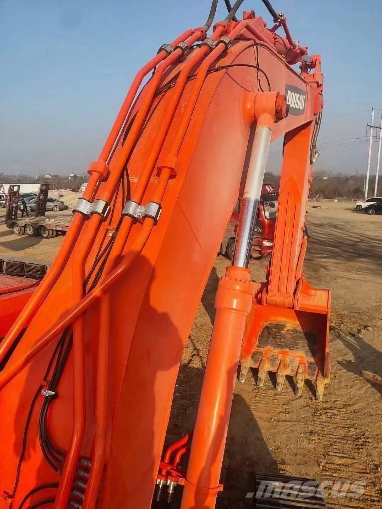 Doosan DH 420 LC-7 Pásové rýpadlá