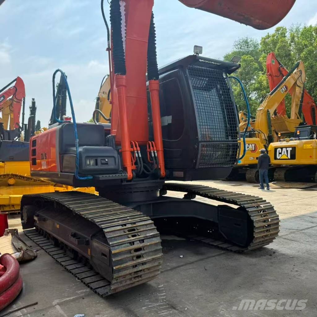 Hitachi ZX 200 Excavatoare pe șenile