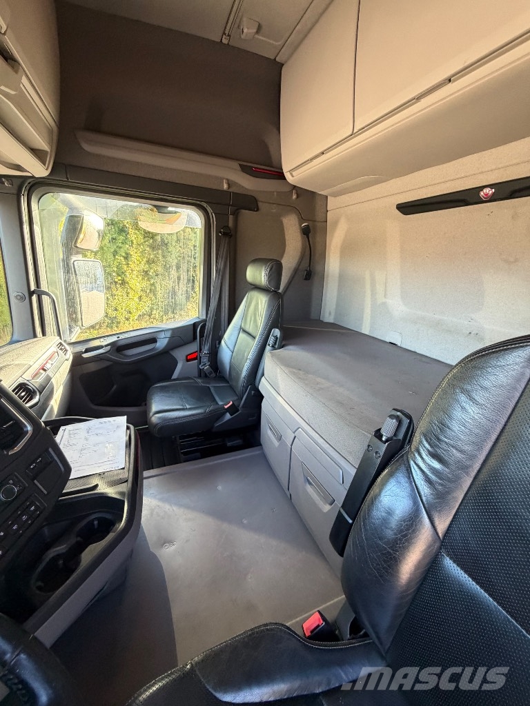 Scania R730 8x4 NZ Puuautot