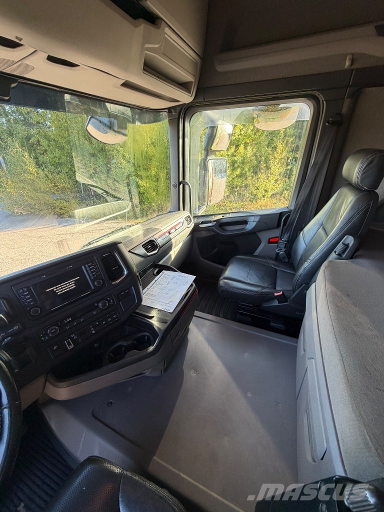 Scania R730 8x4 NZ Puuautot