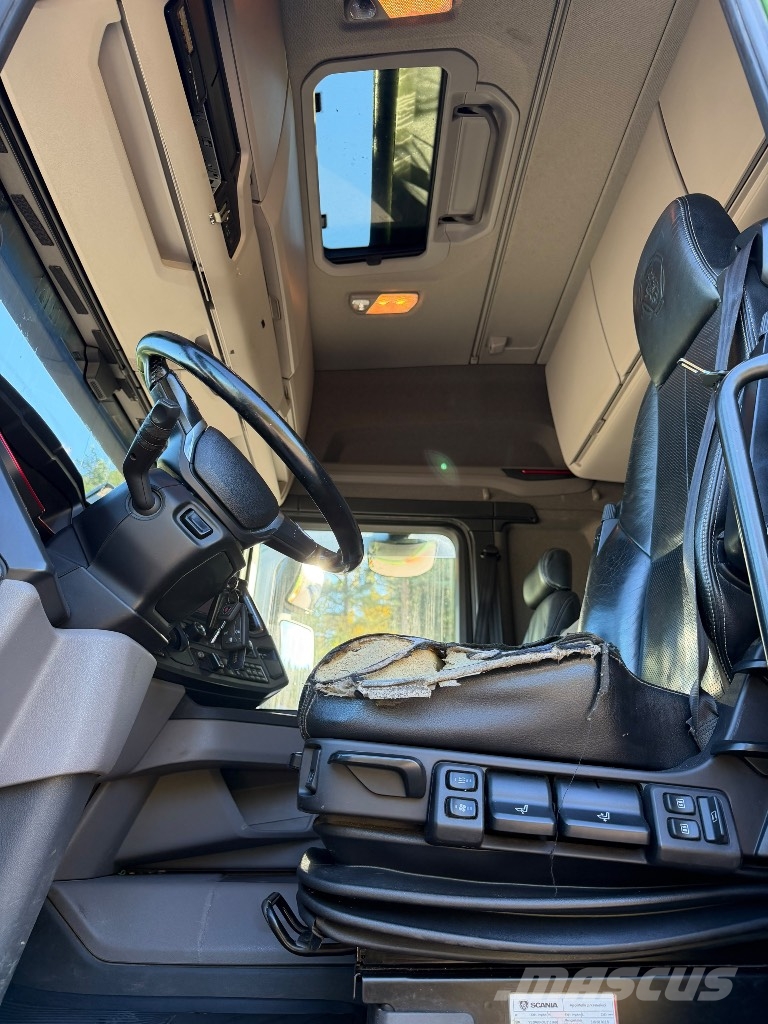 Scania R730 8x4 NZ Puuautot