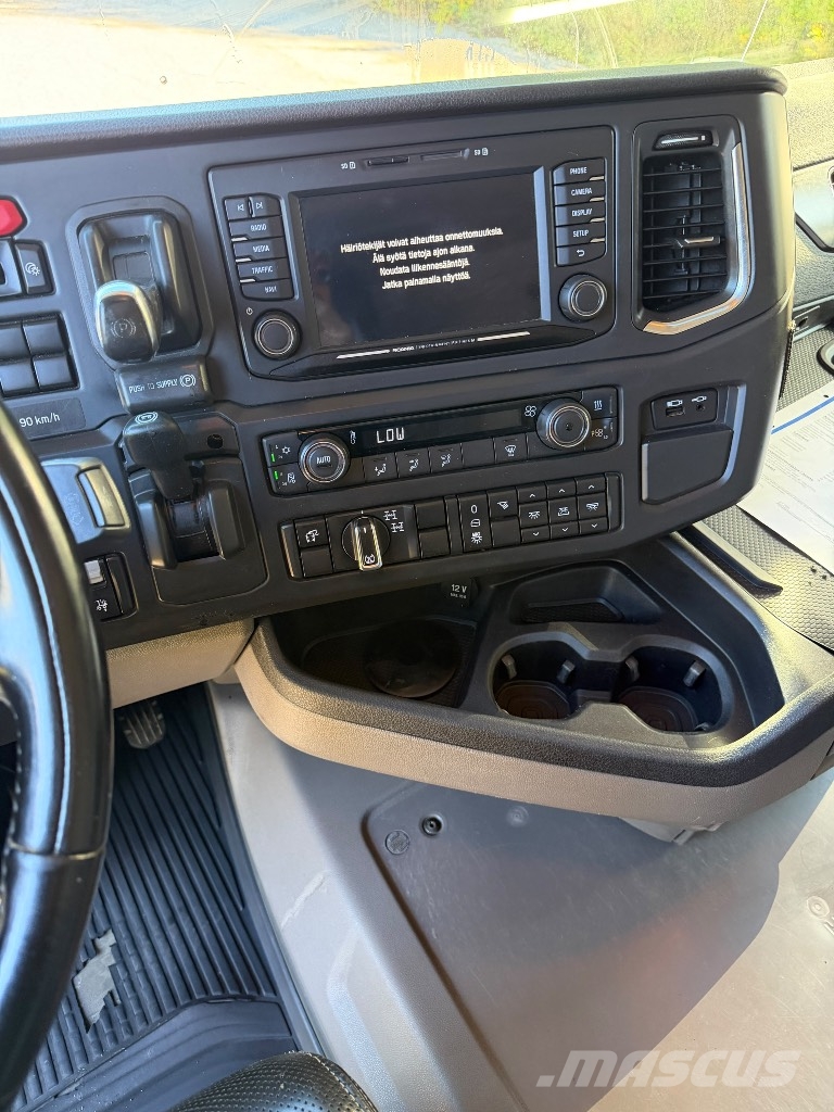 Scania R730 8x4 NZ Puuautot