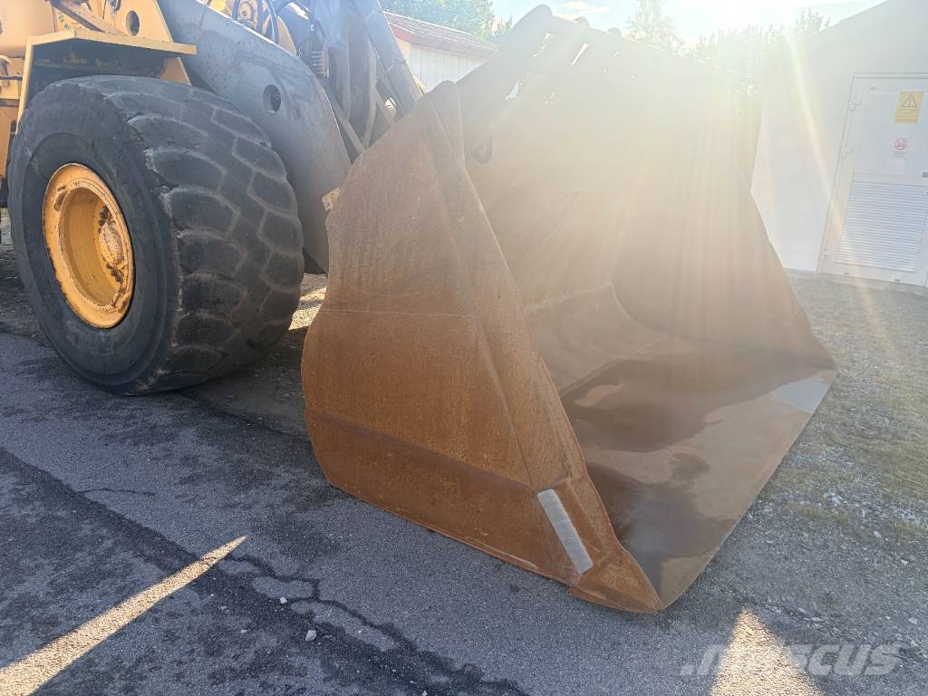 Volvo L 220 D Wielladers