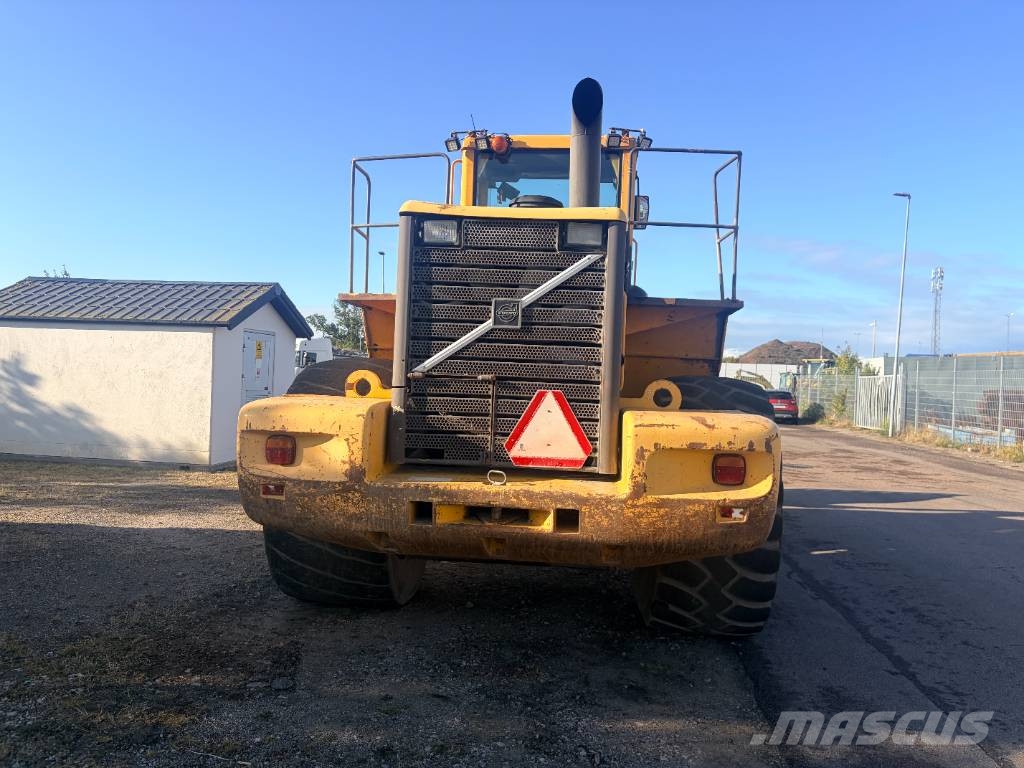Volvo L 220 D Wielladers