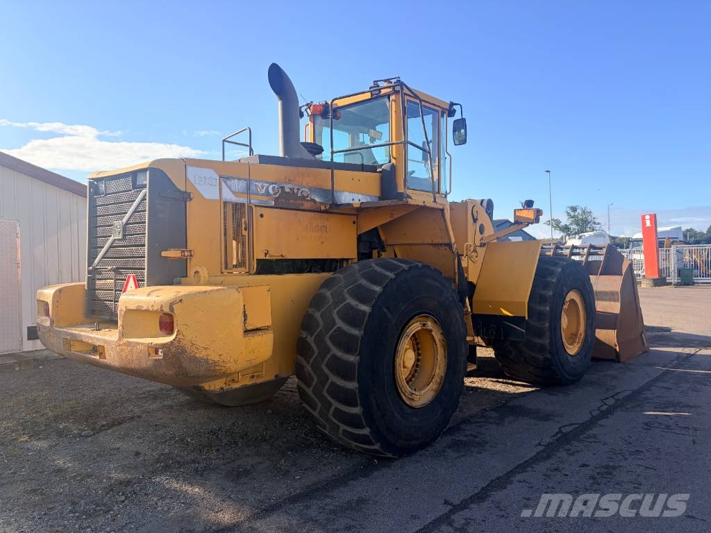 Volvo L 220 D Wielladers