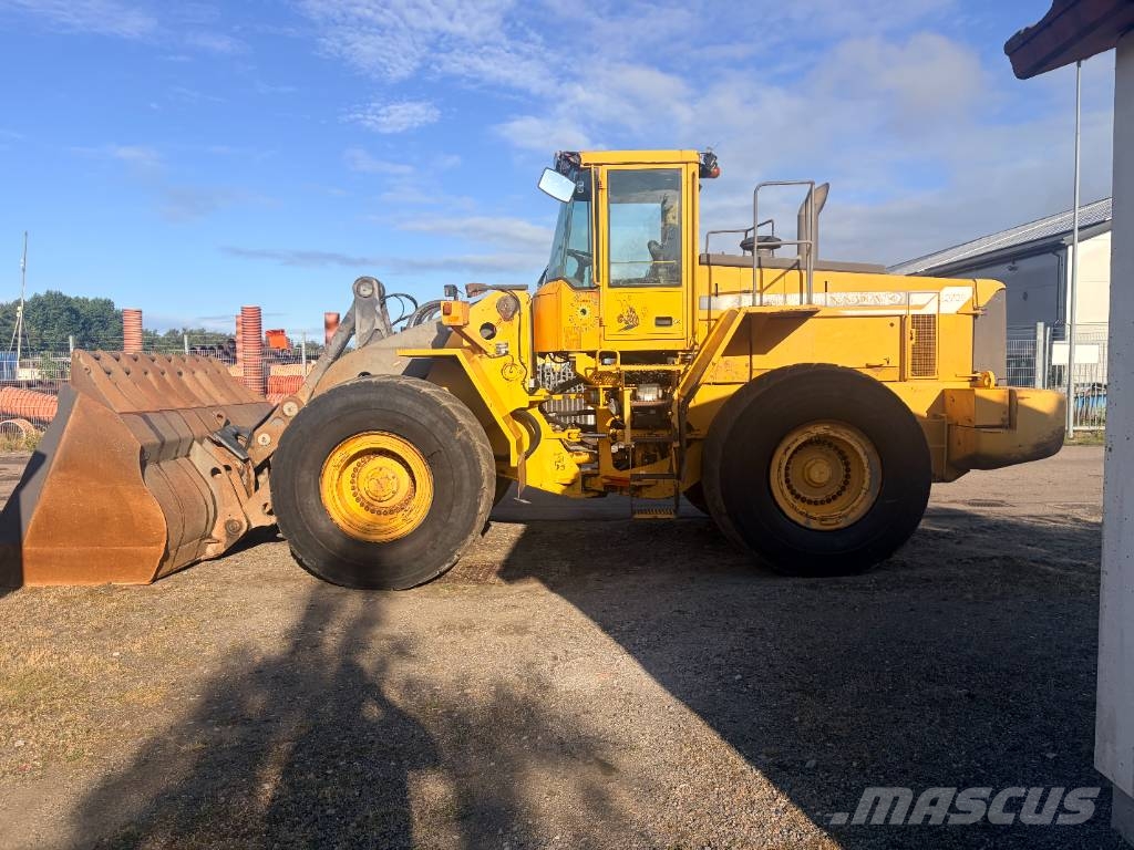 Volvo L 220 D Wielladers