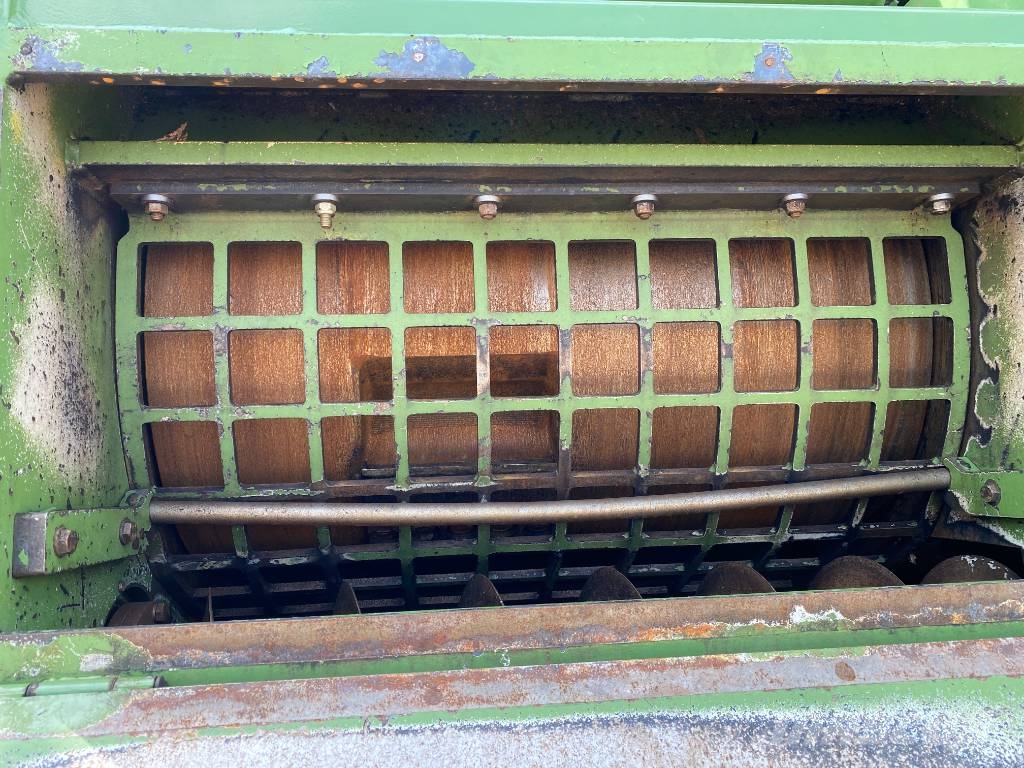 Pezzolato PTH 900/PALFINGER C60F86 endommagé Krattknusere