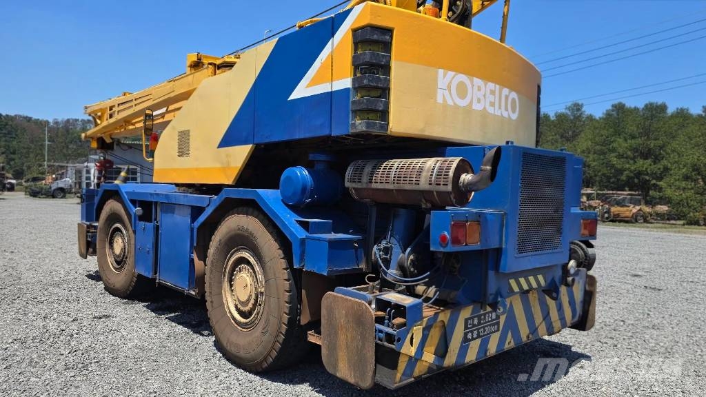Kobelco RK250 Guindastes para terrenos acidentados
