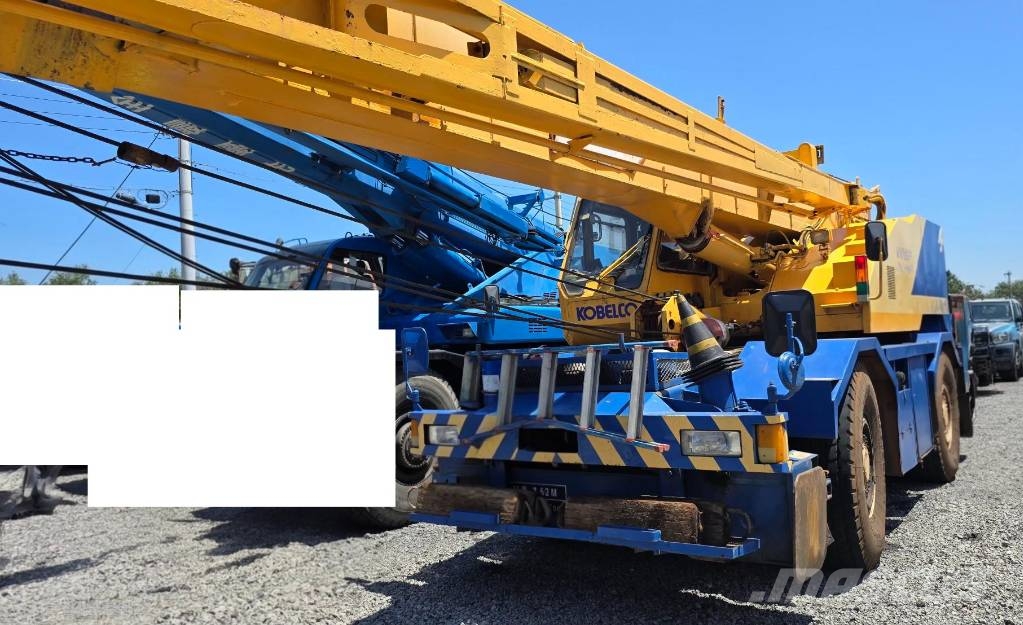 Kobelco RK250 Guindastes para terrenos acidentados