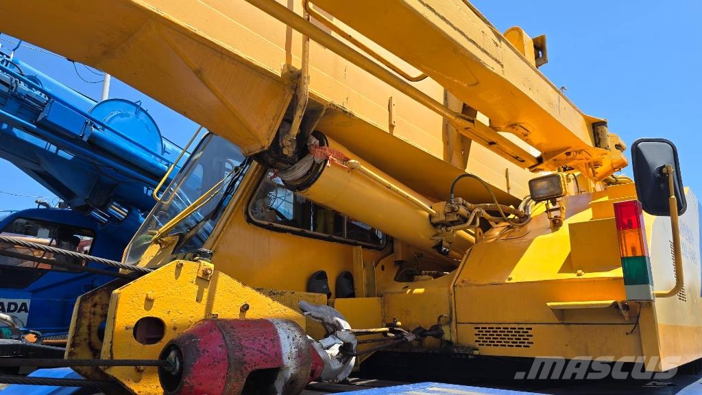 Kobelco RK250 Guindastes para terrenos acidentados