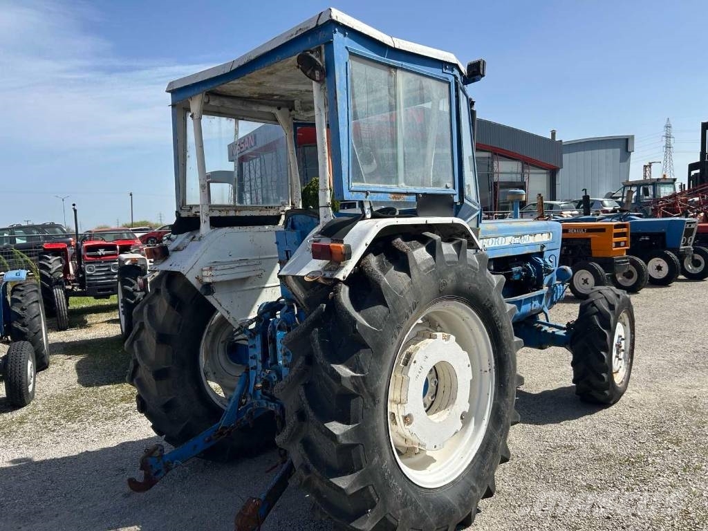Ford 6500 الجرارات