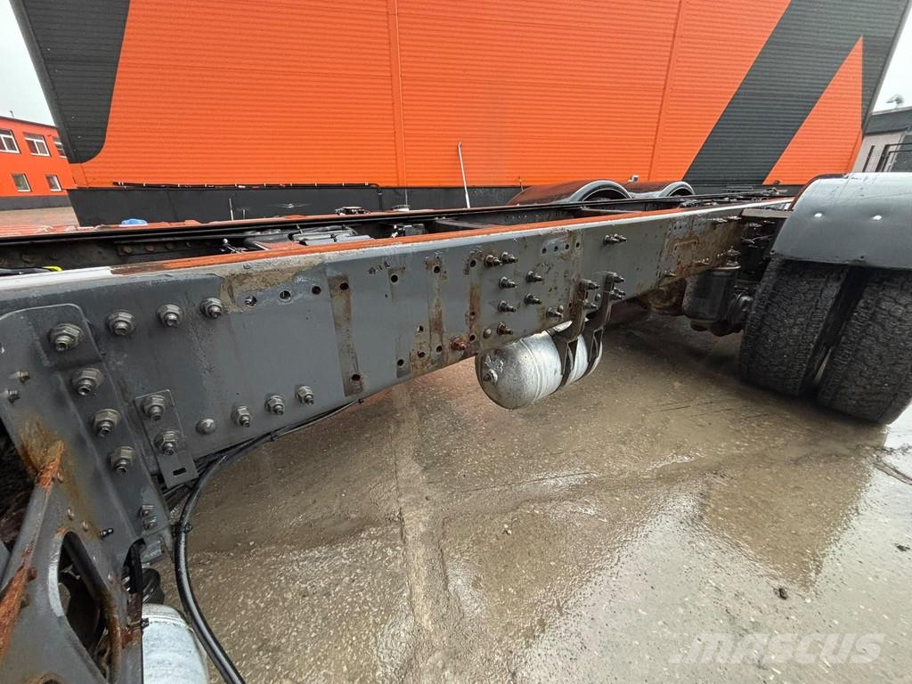Volvo FH 650 6x4 CHASSIS L=8022 mm Kamioni-šasije