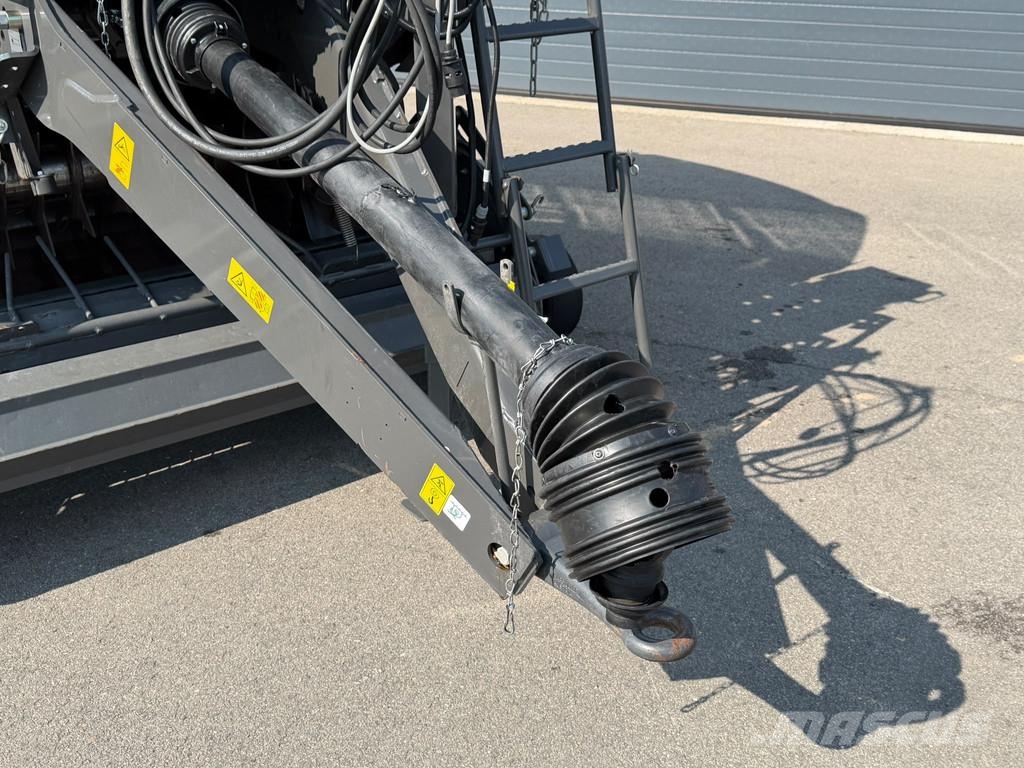 CLAAS ROLLANT 540 Rollant 540F Pašarų kombainai