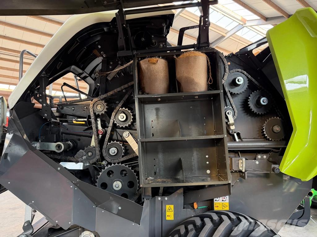 CLAAS ROLLANT 540 Rollant 540F Pašarų kombainai