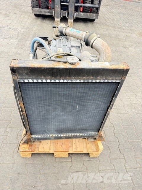 Deutz BF4M2012 74,9kW/2200rpm محركات