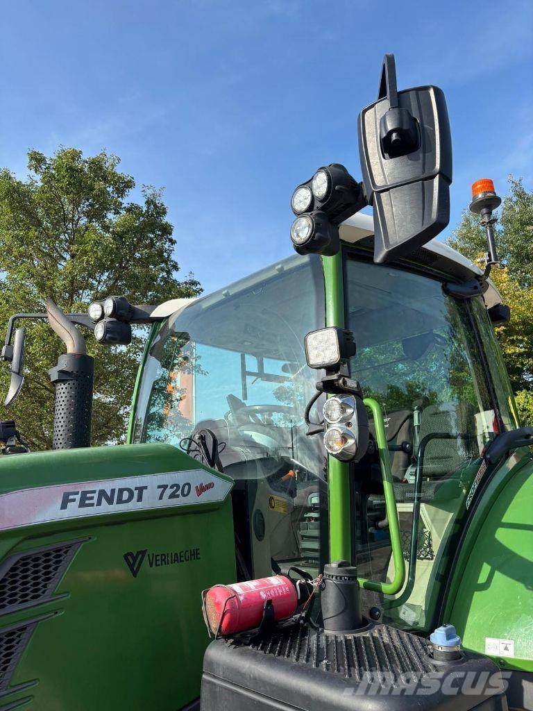 Fendt 720 VARIO PROFI + Traktoren