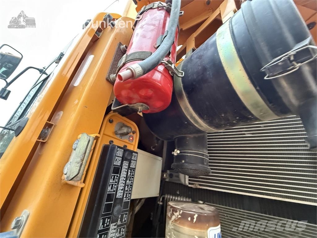 Hyundai HX 235 LCR Raupenbagger