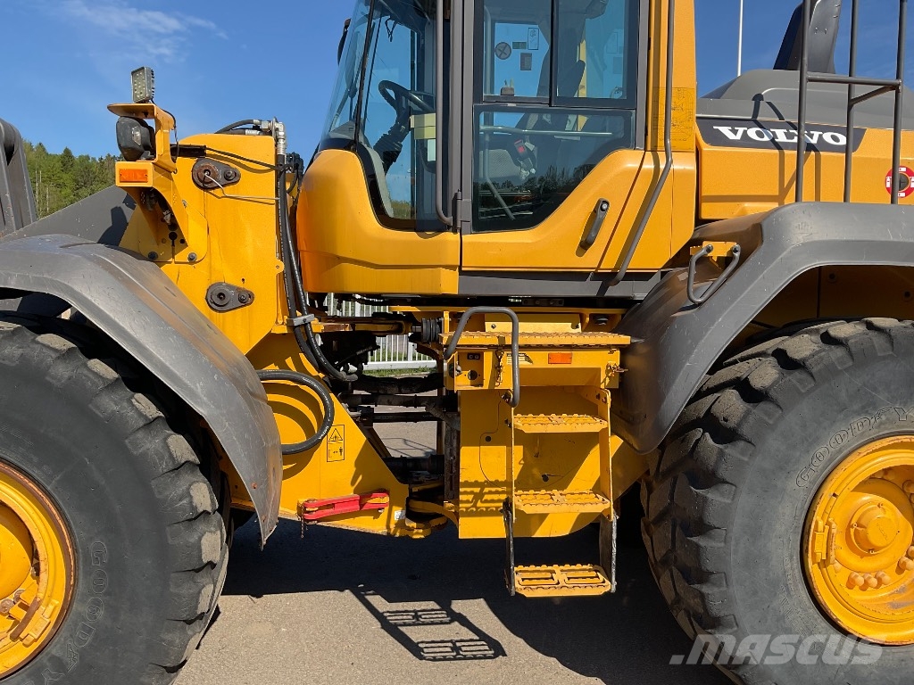 Volvo L 110 H 轮式装载机