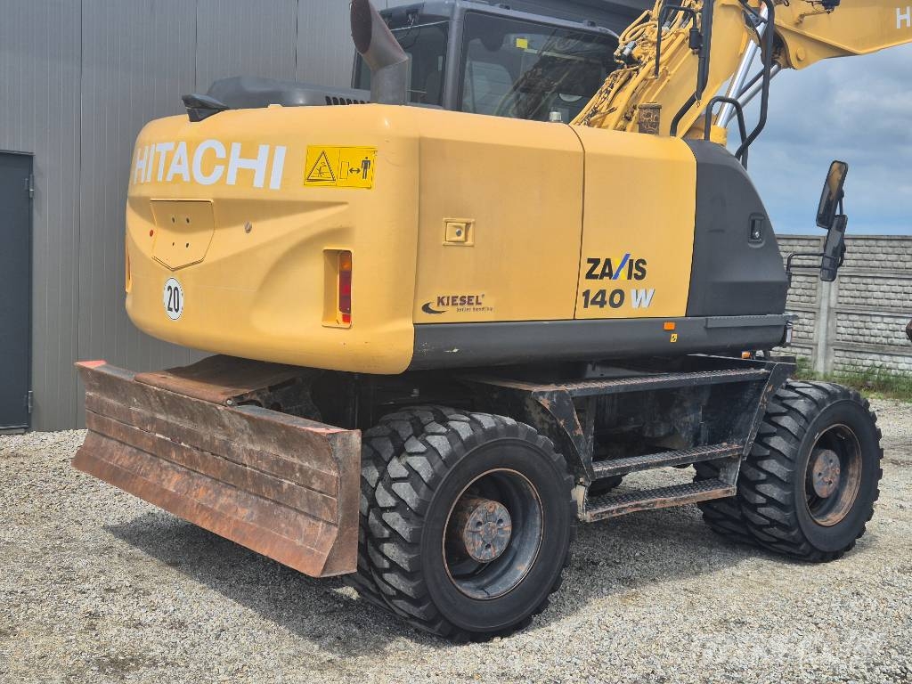 Hitachi ZX140W-5B Kolová rýpadla