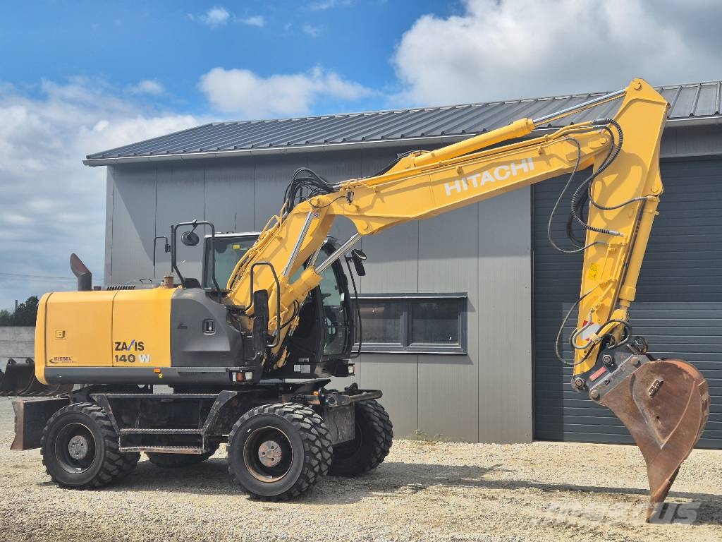 Hitachi ZX140W-5B Kolová rýpadla