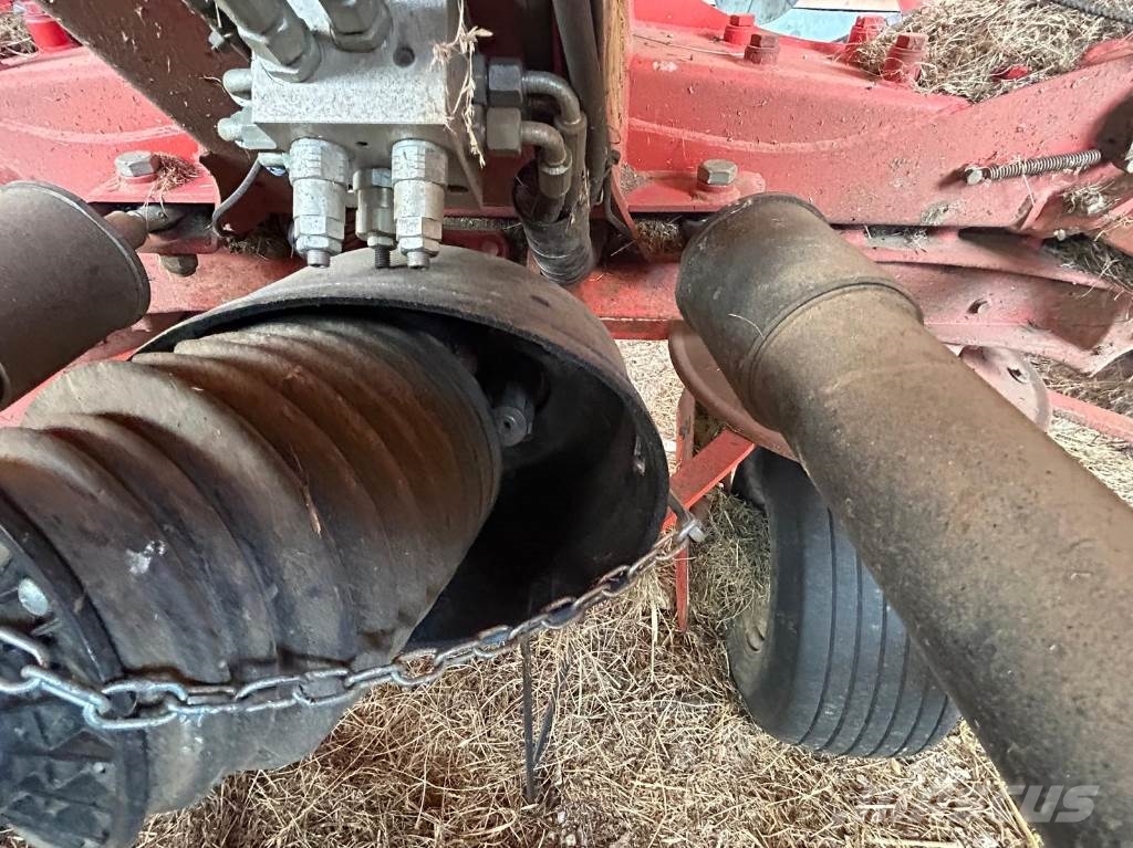 Kuhn GF10812 Гребла и сенообръщачки