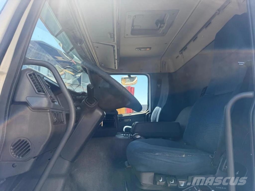 Volvo FM 6X2 EURO 5 TANKWAGEN + SLANGEN Tankbilar