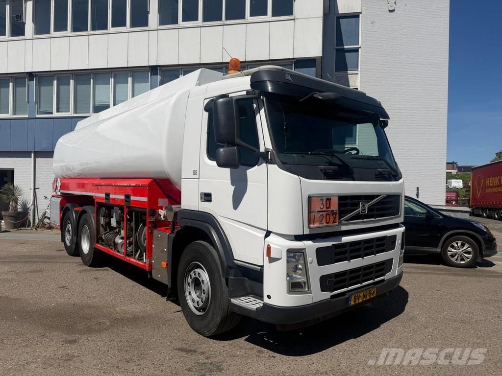 Volvo FM 6X2 EURO 5 TANKWAGEN + SLANGEN Tankbilar